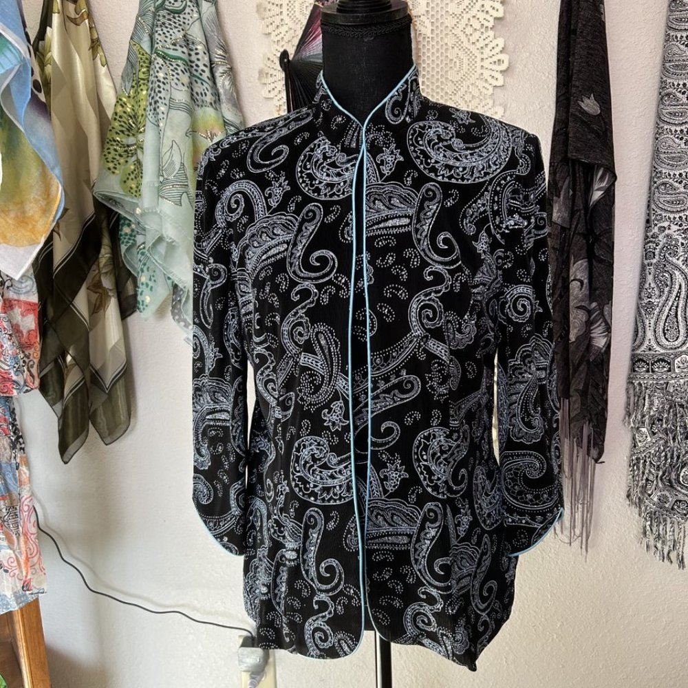 2 PIECE JACKET AND SHELL EVENING SET